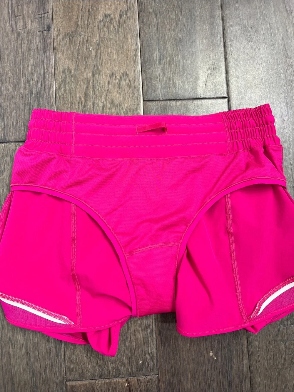 NEW Lululemon Hotty Hot High-Rise Lined Short 4
